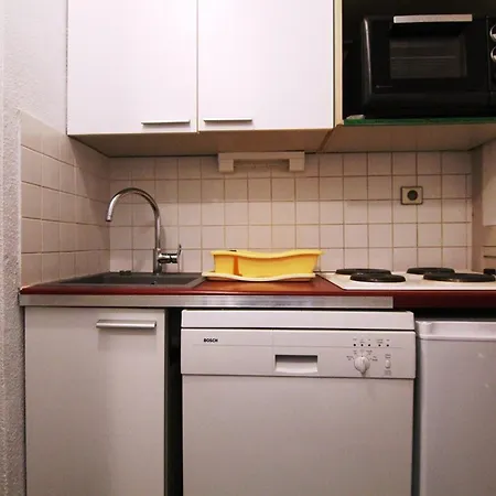 Appartement 2p Avec Balcon Sud Et Proche Pistes - D'huez - Fr-1-405-38 *