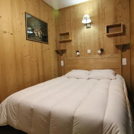 Apartment 2p Avec Balcon Sud Et Proche Pistes - L'alpe D'huez - Fr-1-405-38